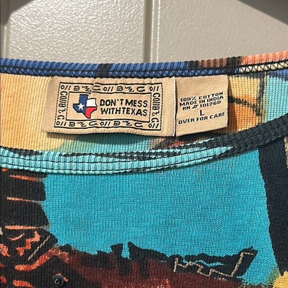 DON’T MESS WITH TEXAS Top L - Picture 2 of 7